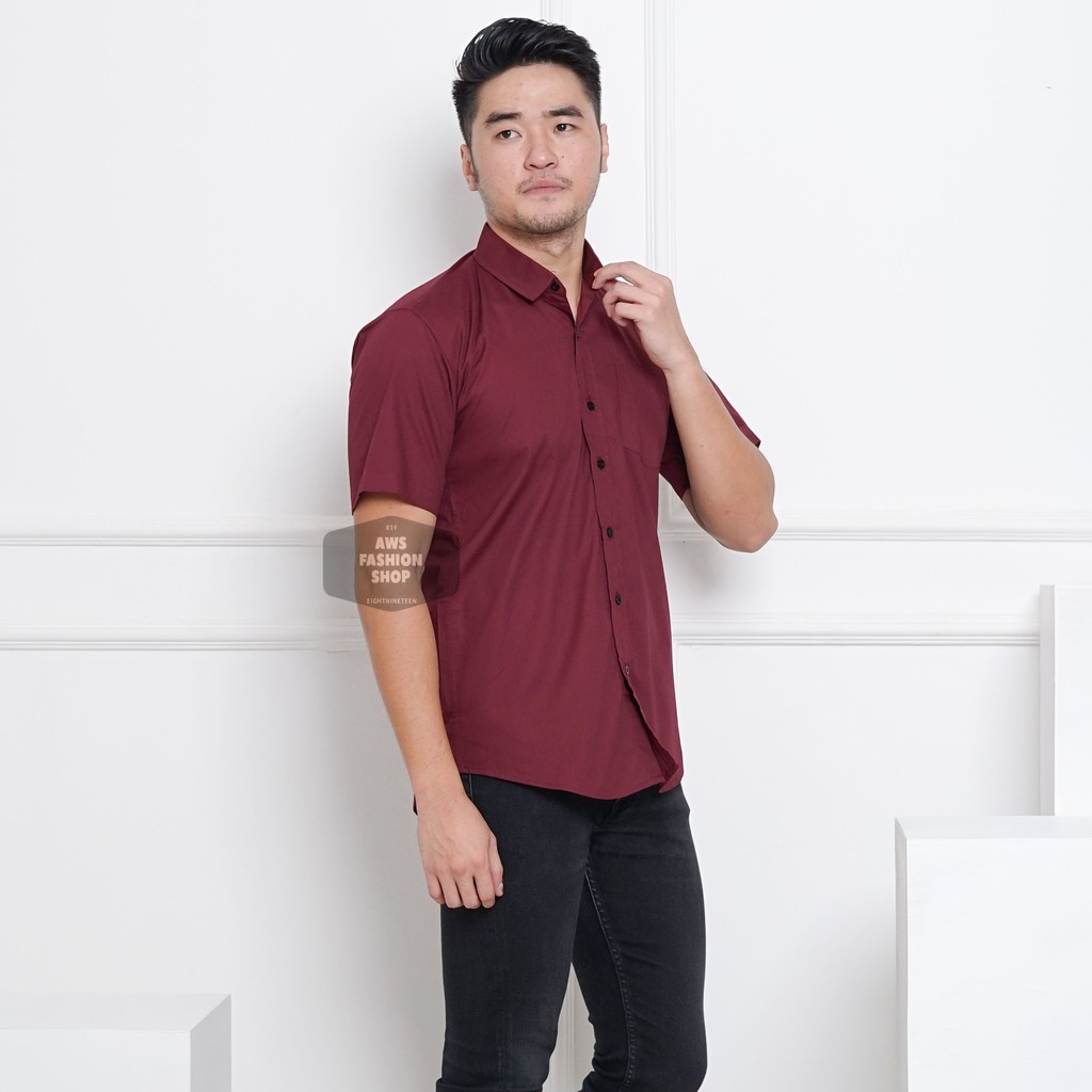 Kemeja Pria Lengan Pendek Merah Maroon Red Maroon Kemeja Cowok Keren Casual Slimfit 3245