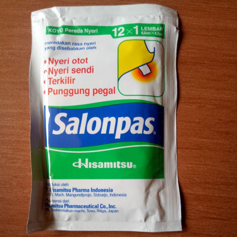 Salonpas isi 12pcs size 6.5*4.5mm