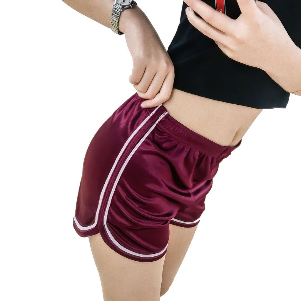 Import Sports Silky Hot Pants Celana Olahraga Pendek Wanita 2989 (Size S-XL)