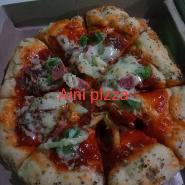 

Pizza sosis medium