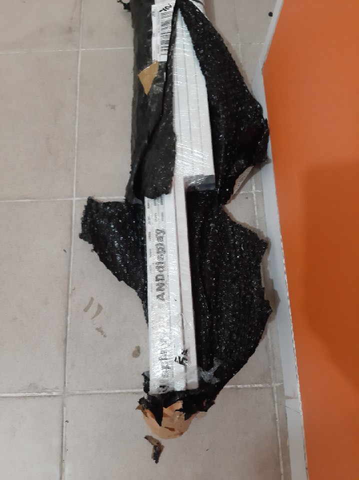 Pipa Kotak Putih Uk 150 Cm 15*30 Mm Anddisplay