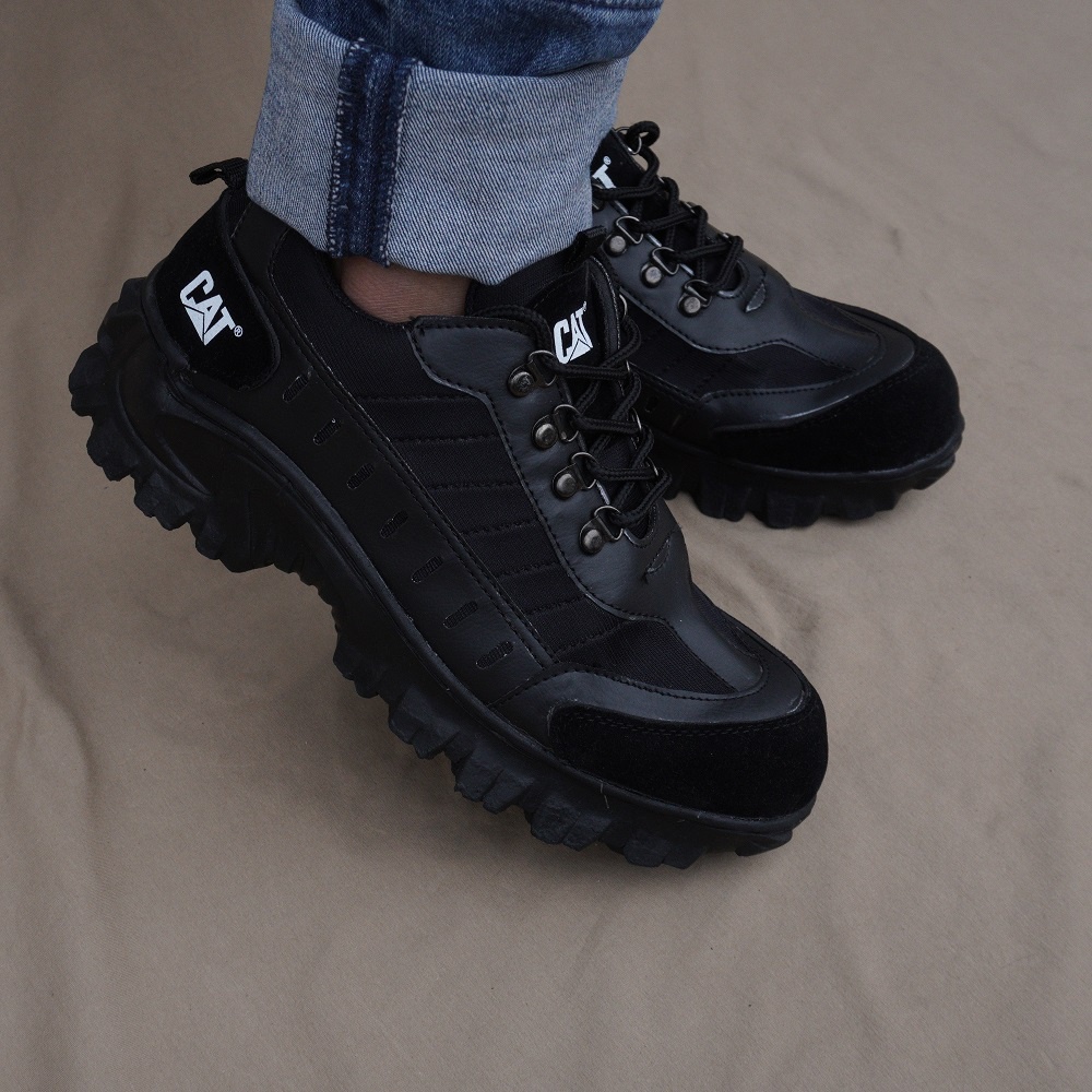 sepatu safety boots