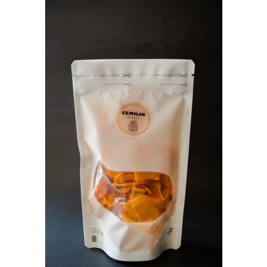 

Kripik moring (cimol kering) cemilan terlaris