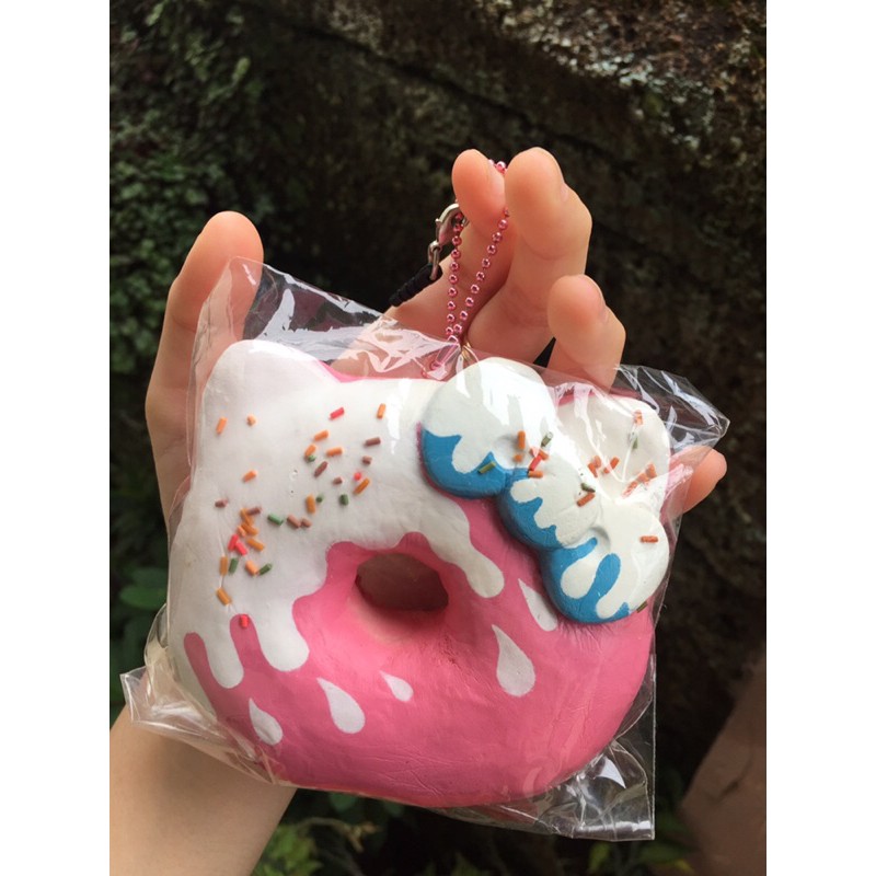 Squishy hello kitty donuts pink sanrio 2016 (rare)
