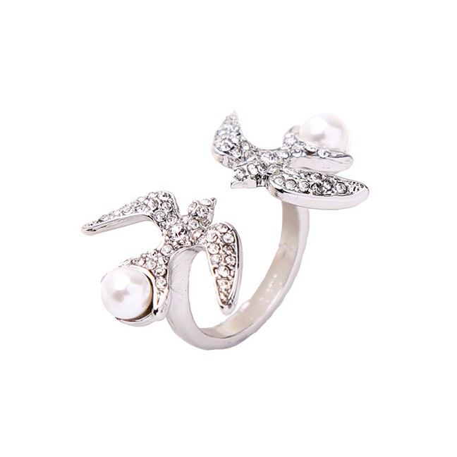 LRC Cincin Fashion Silver Little Swallow Diamond Ring With Pearls F5075X