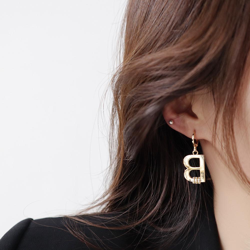 NEEDWAY Drop Menjuntai Anting French Fashion Untuk Wanita Pesta Warna Emas Perak Perhiasan Desain Huruf B