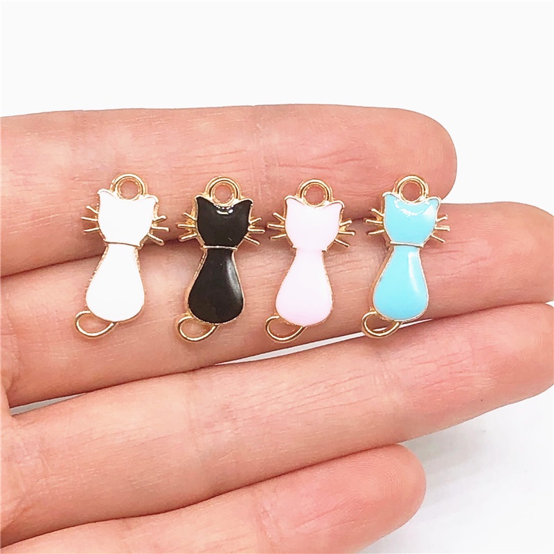 4 Pcs Liontin Kalunggelanganting Model Kucing Bahan Alloy Untuk Wanita Charms