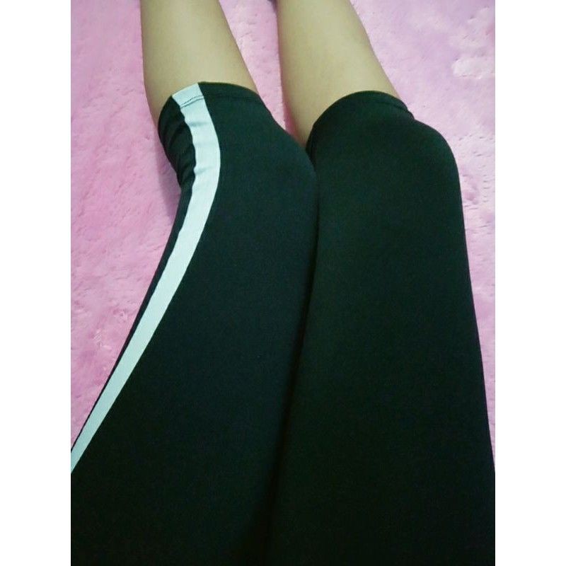 Legging Pendek Stripe Premium