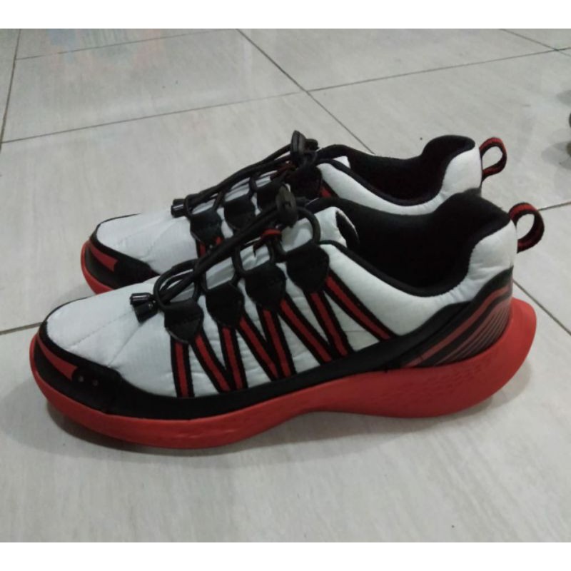 Sepatu EXDUMA INDONESIA Series Putih