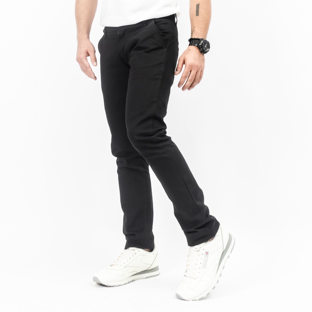 Gizmo Celana Chino Panjang Black