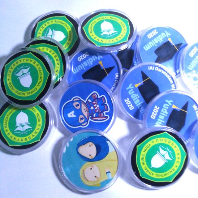 

Pin akrilik Custom satuan