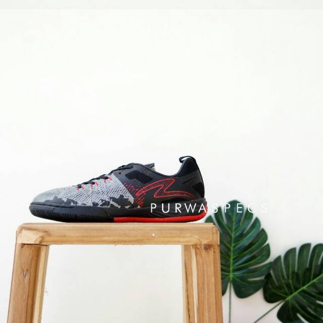 Sepatu Futsal Specs Metasala Combat - Black Grey