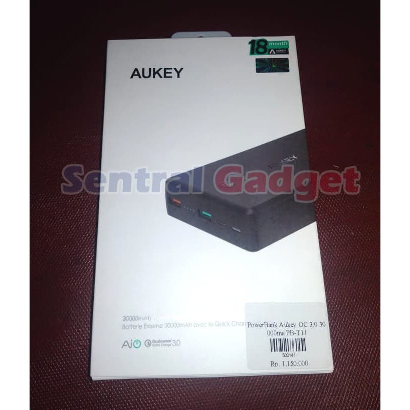 Lightning Powerbank Aukey Pb-T11 30000Mah, Power Bank Quick Charge 3.0 - Hitam