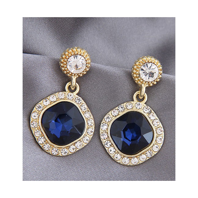 LRC Anting Tusuk Fashion Royal Stud Earrings A62058