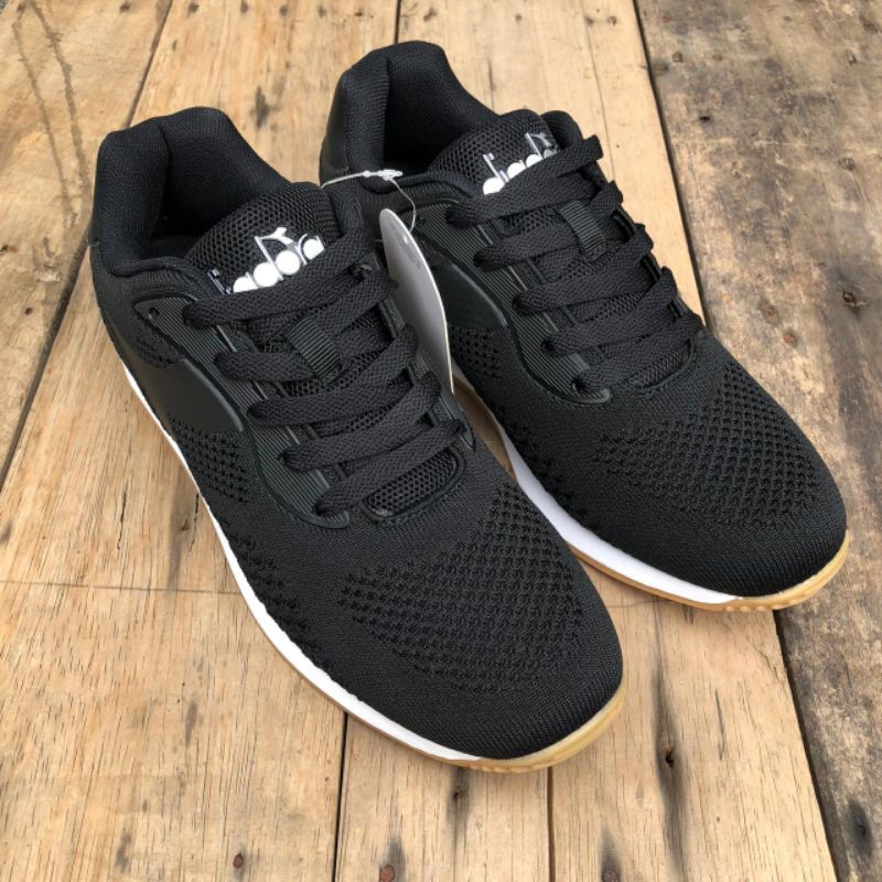 Diadora Vilelmo Black