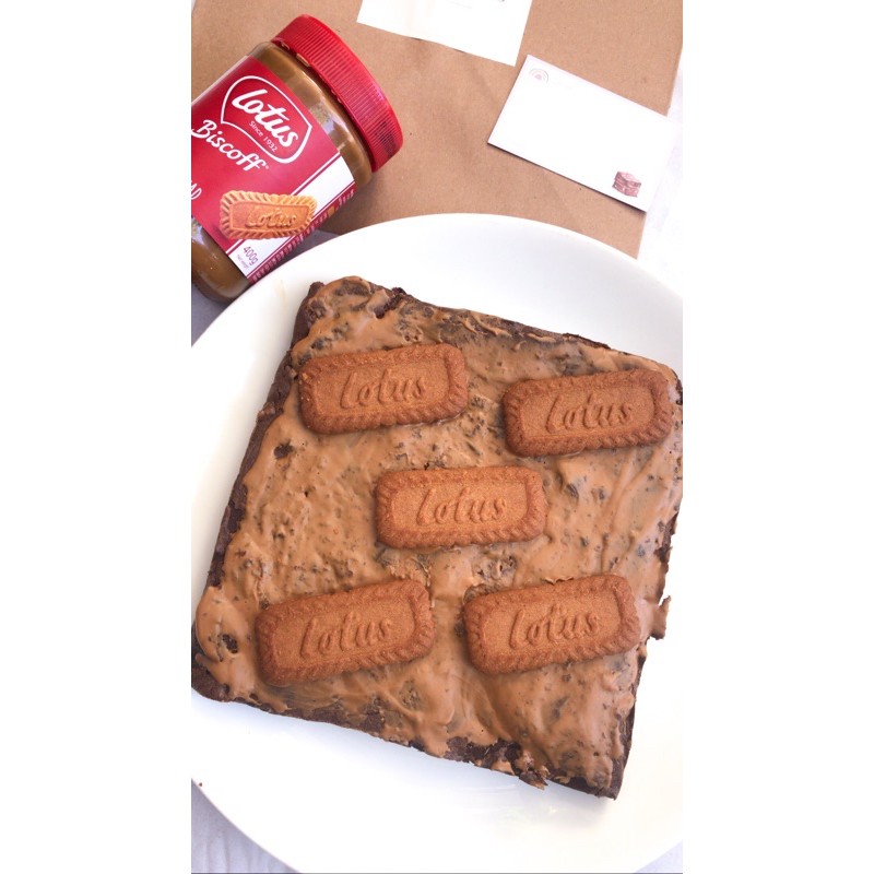 

biscoff lotus brownies