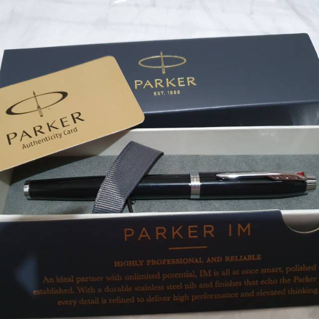 

Pulpen Parker IM New LQ Black CT Roller Ball Klip Silver Free Grafir Nama