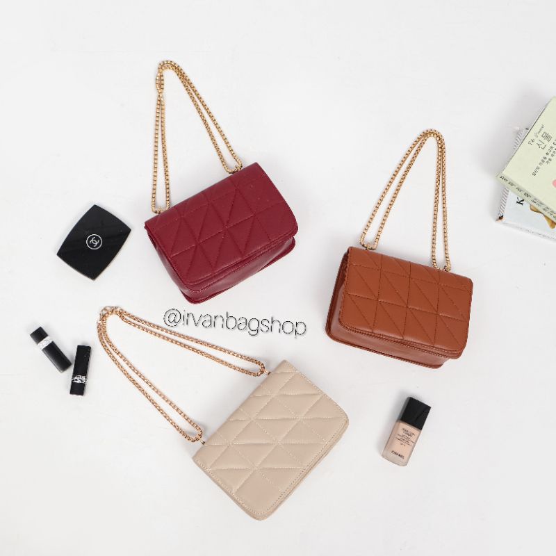 Slingbag Tas Rantai Wanita Bella Selempang IRVANBAGSHOP