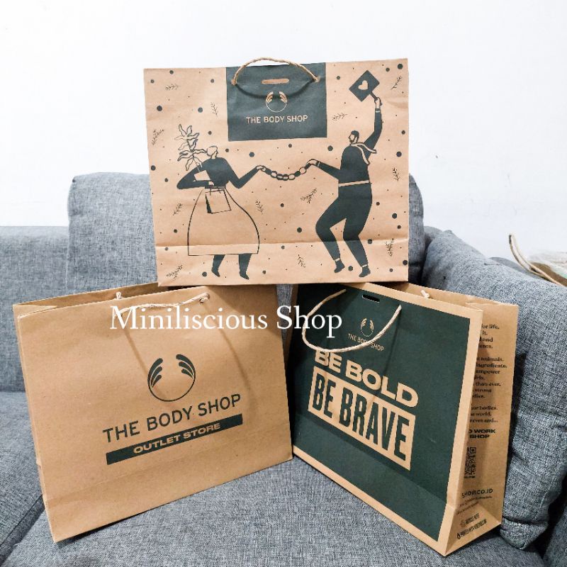 

PAPER BAG / PAPERBAG / SHOPPING BAG THE BODY SHOP (harus disertai dengan pembelian produk)