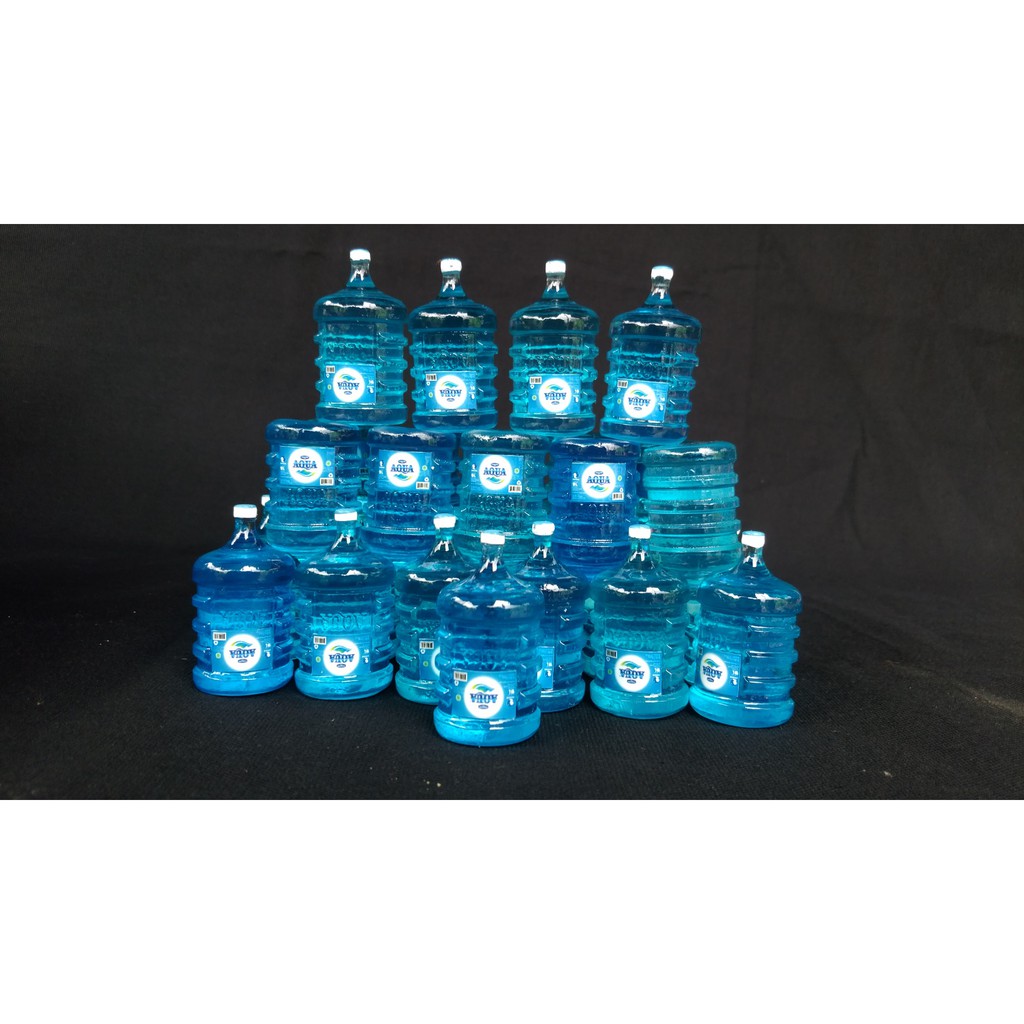 Miniatur galon Aqua 1/12