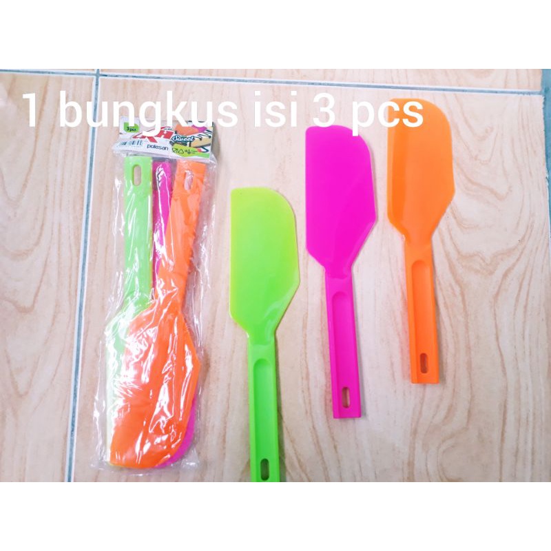 Spatula plastik / Lepet