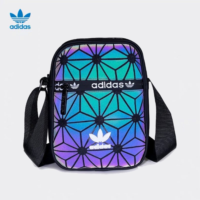 [Same day delivery]  Tas Selempang Wanita Adidas、Tas Kulit Wanita、Tas couple, Tas handphone