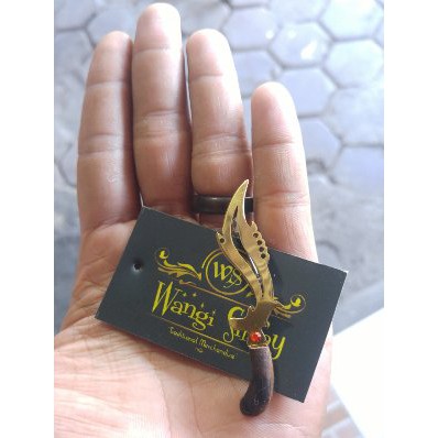 Pin Kujang Peniti  Pin Kujang Kuningan Sari  Kujang Padjajaran  Kujang Siliwangi  Pin Macan Ali  Ku