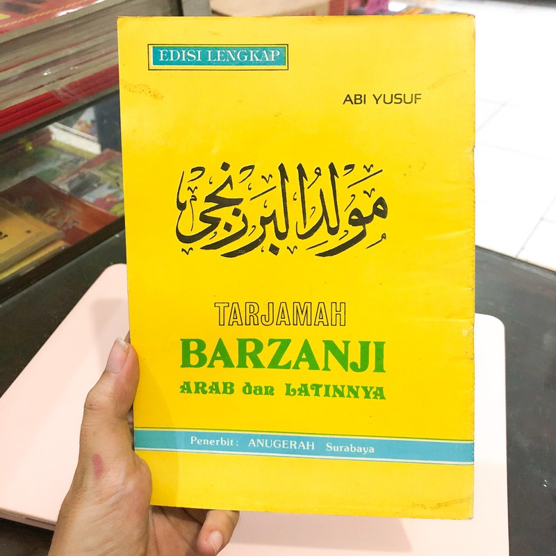 Buku Tarjamah Barzanji Arab dan Latinnya