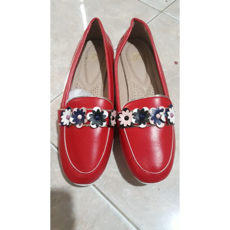 sepatu emory