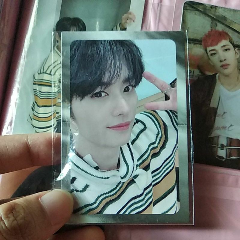 Photocard Lee Know silver border levanter