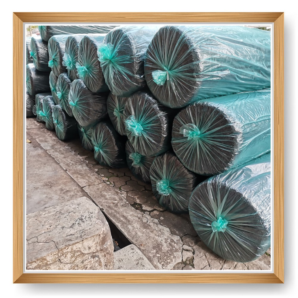 

Bubble Wrap Rol Roll 125 cm x 50 mtr Hitam Black 2,3 kg Packing