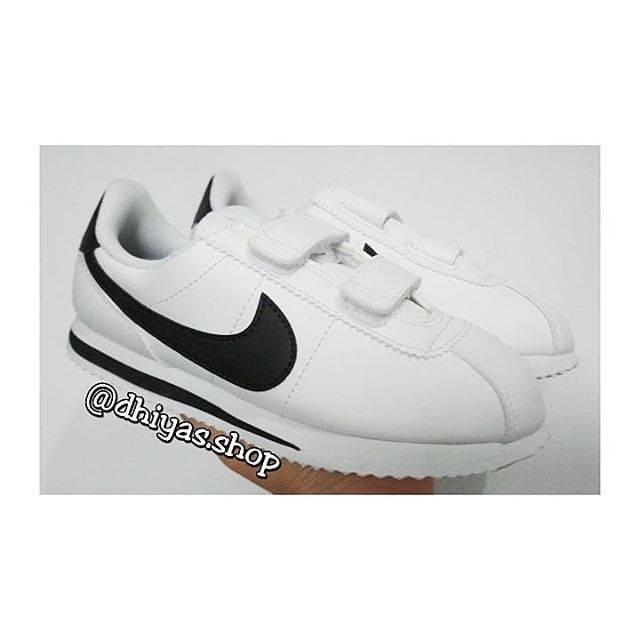 Sepatu Nike Cortez Basic