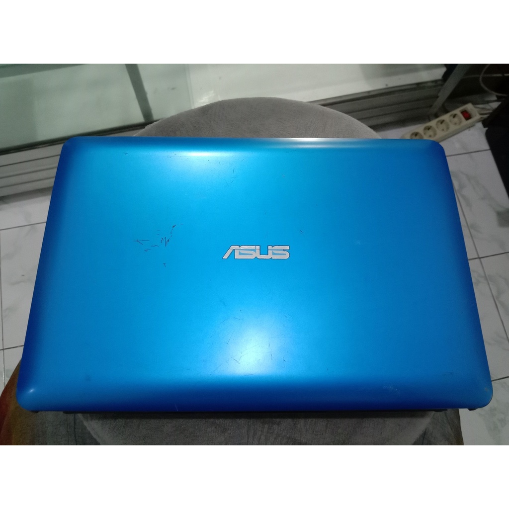 Casing Notebook Asus 1015E minus bekas