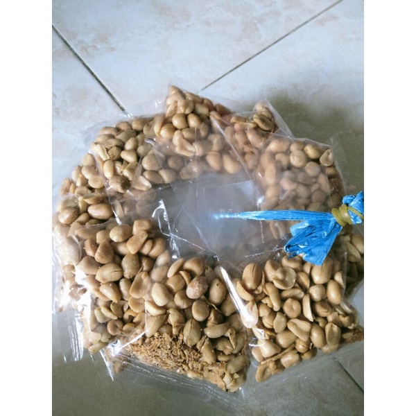 

kacang gurih isi 40