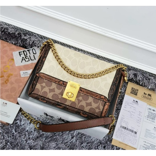 TAS☆ C¤ACH Hutton Shoulder Kombi Snake Skin 4406 UP (FreeDust bag+Packing ) 4.9 514 Penilaian ☆