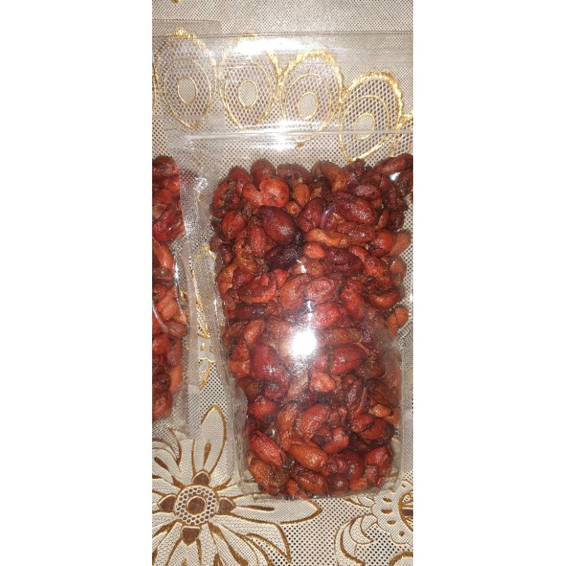 

KACANG BAWANG PEDAS DAUN JERUK DAN KULIT MELINJO PEDAS!!200 GR