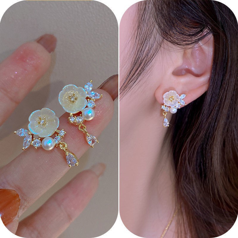 MSY Anting KOREA Wanita Model Berlian Blink Blink Impor Murah