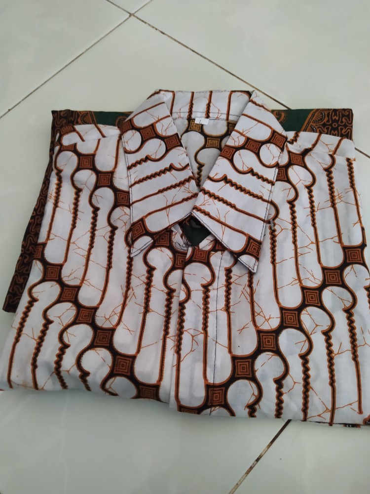 Couple Batik Parang Putih Bruklat Terbaru Lumbung Batik