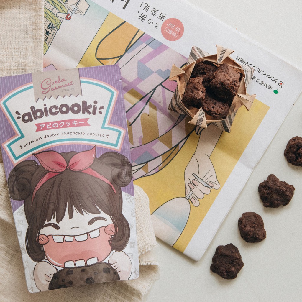 

Double Choco Chips Cookies ABICOOKI - biskuit coklat bulat kemasan