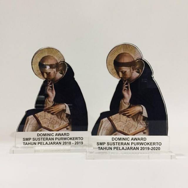 

JUAL Plakat akrilik murah-plakat-kado wedding-plakat wisuda-plakat custom-kado ulang tahun Pusat