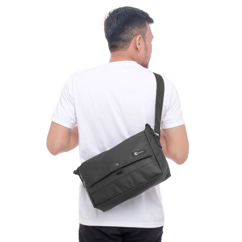 EXPEDITE.CO// Gekko Tas Salempang Sling Bag Tas Laptop Tas Kuliah Tas Kerja waterproof