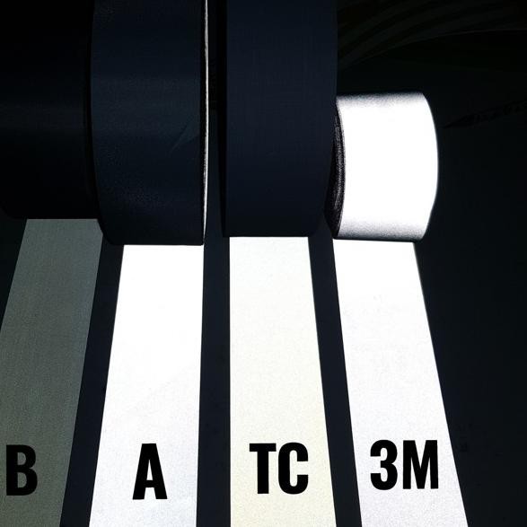 

ksd-644% PITA SCOTLIGHT KAIN A REFLECTIVE 2,5 CM @100 METER Ter.