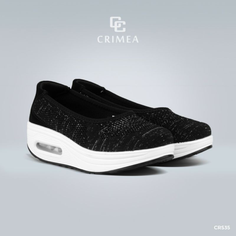 C R I M E A Flyknit Sneakers CRS35