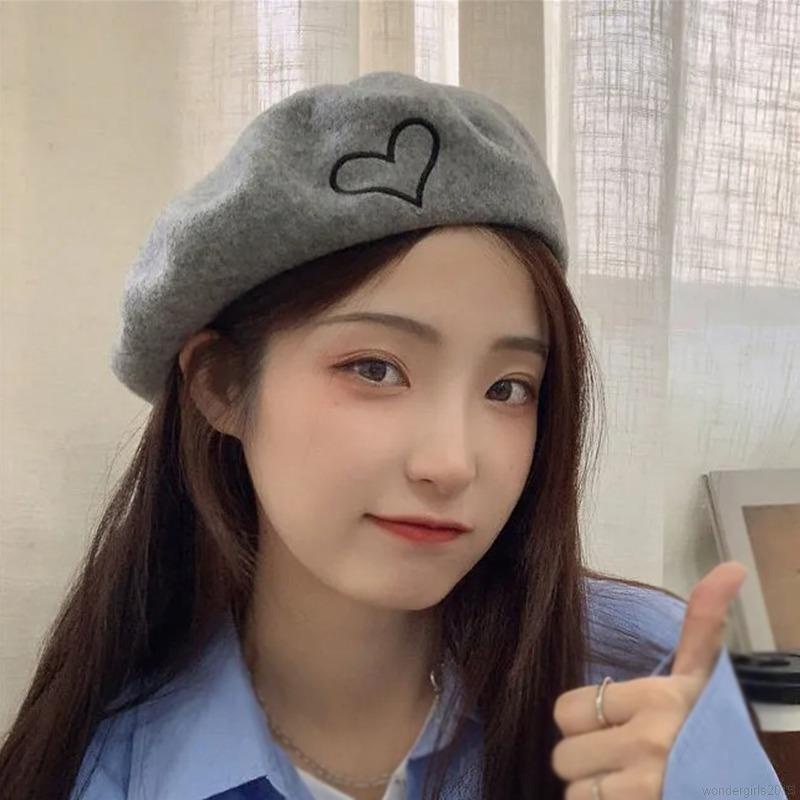 Topi Baret Bahan Wol Domba Tebal Tiga Dimensi Motif Bordir Hati Gaya Korea Untuk Wanita