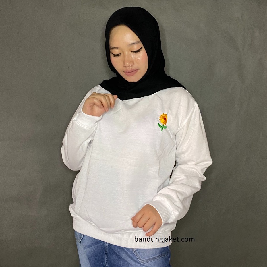 Daisy Flower Sweater Bordir // Sweater Crawneck Wanita Trendy Size M-XL