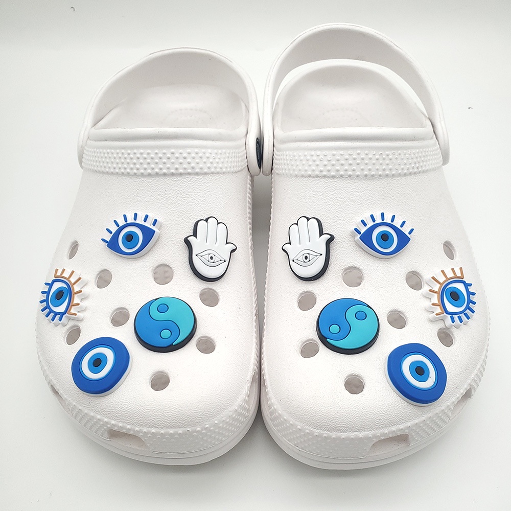 Charms Gelang Tangan Desain Mata Setan Crocs Untuk Anak Laki-Laki Dan Perempuan