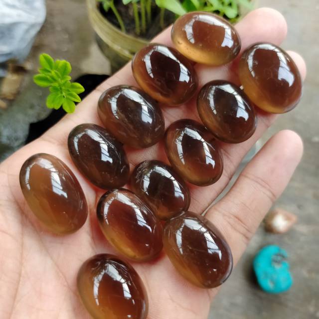 Batu solar padang asli natural