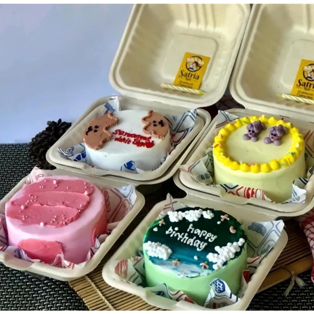 

Korean Bento Lunchbox Dosirak Birthday Cake Hampers Ulang Tahun Imlek Lebaran Kue Ulang Tahun Murah Enak 10cm