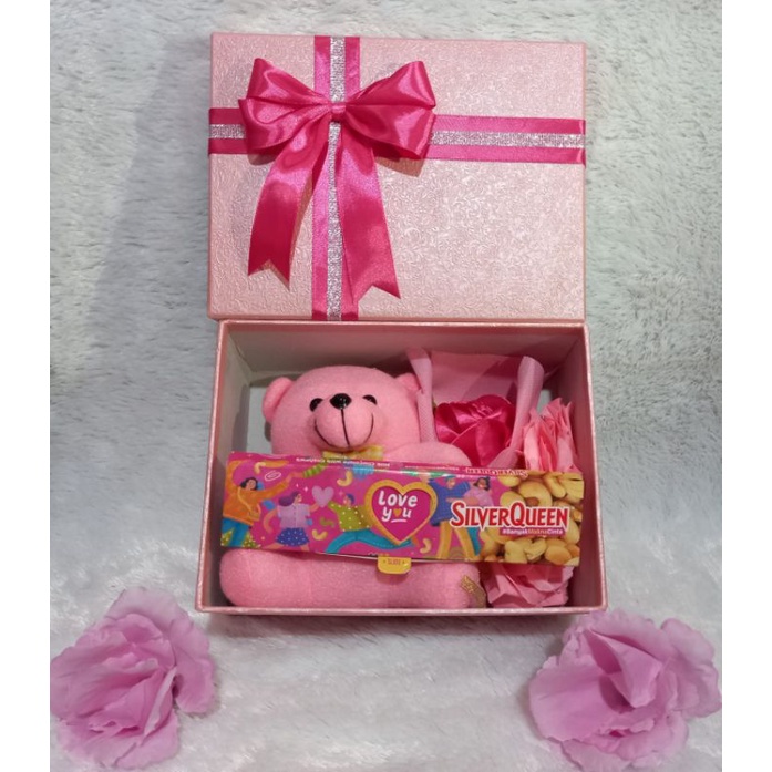 

KADO PACAR / ANNIVERSARY