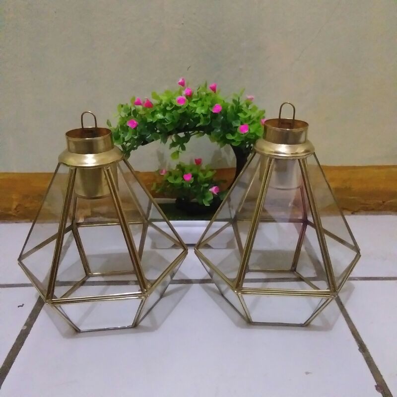 

LAMPU GANTUNG